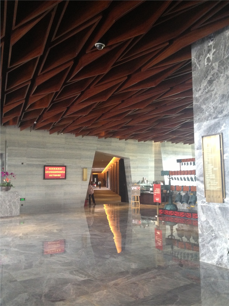 ↑2013-03-12 厂商:Apple� 型号:iPhone 4S� 光圈:F/2.4 曝光:1/20s ISO:200 焦距:4.28mm