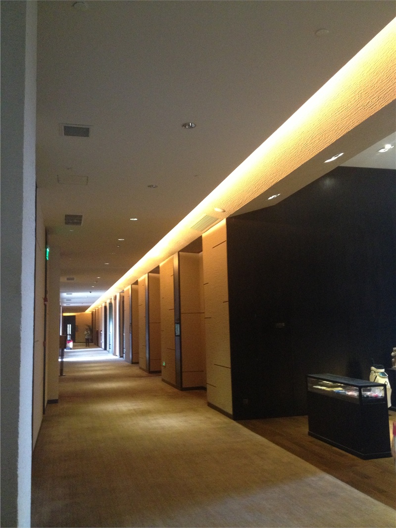 ↑2013-03-12 厂商:Apple� 型号:iPhone 4S� 光圈:F/2.4 曝光:1/17s ISO:400 焦距:4.28mm